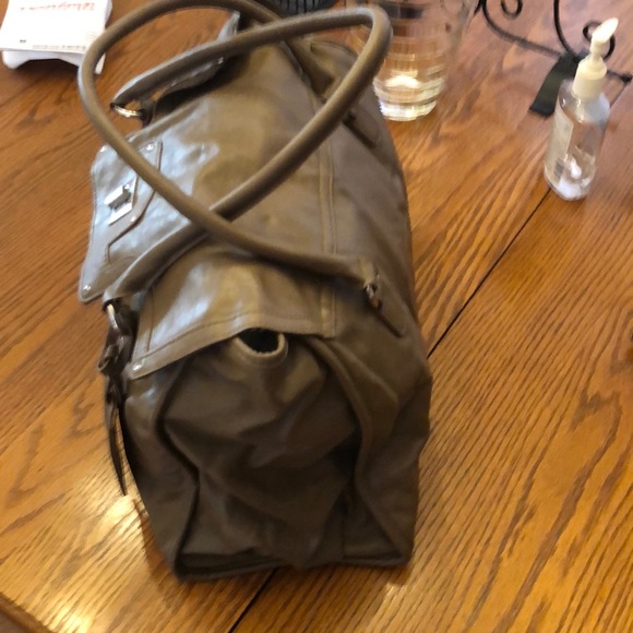 Hand Bag - Picture 2 of 5